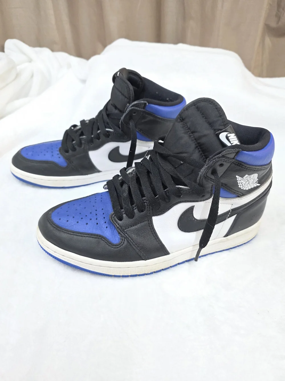 Nike Air Jordan 1 Retro High OG — Black/White/Royal Blue